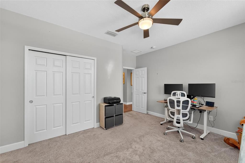 Home Office, Interior