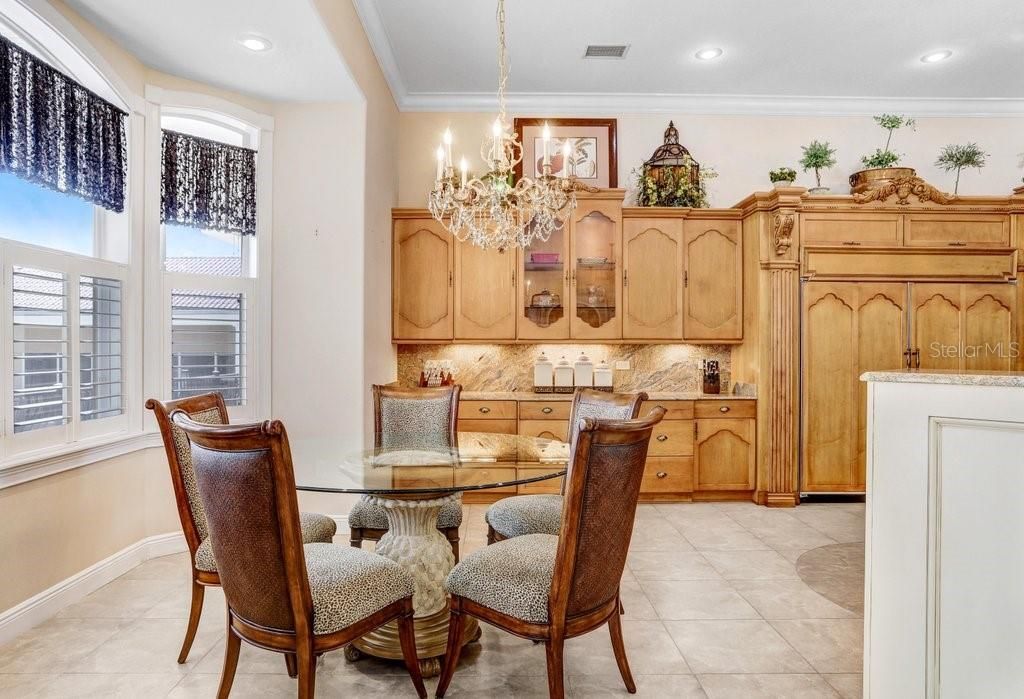 Chandelier, Dining room, Interior, Recessed Lighting