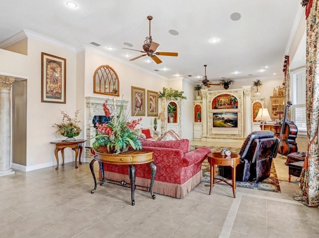 Fireplace, Interior, Living room, Recessed Lighting