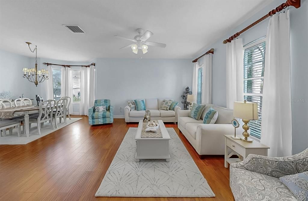 Chandelier, Dining room, Interior, Living room, Wood Texture Flooring
