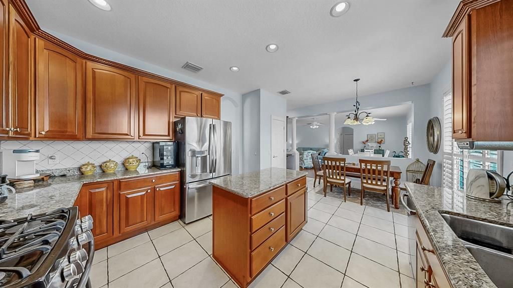 Dining room, Interior, Kitchen, Recessed Lighting