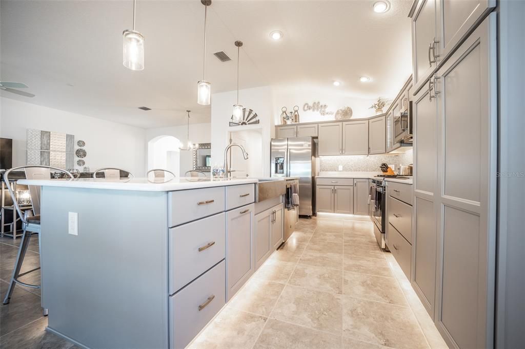 Interior, Kitchen, Pendant Lights, Recessed Lighting, Stainless Steel Appliances