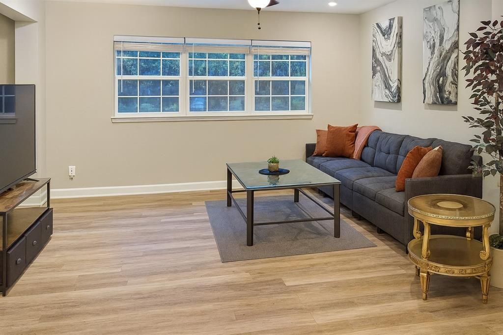 Interior, Living room, Recessed Lighting, Wood Texture Flooring