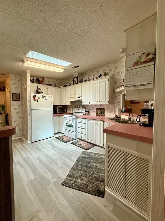 Interior, Kitchen, Wood Texture Flooring