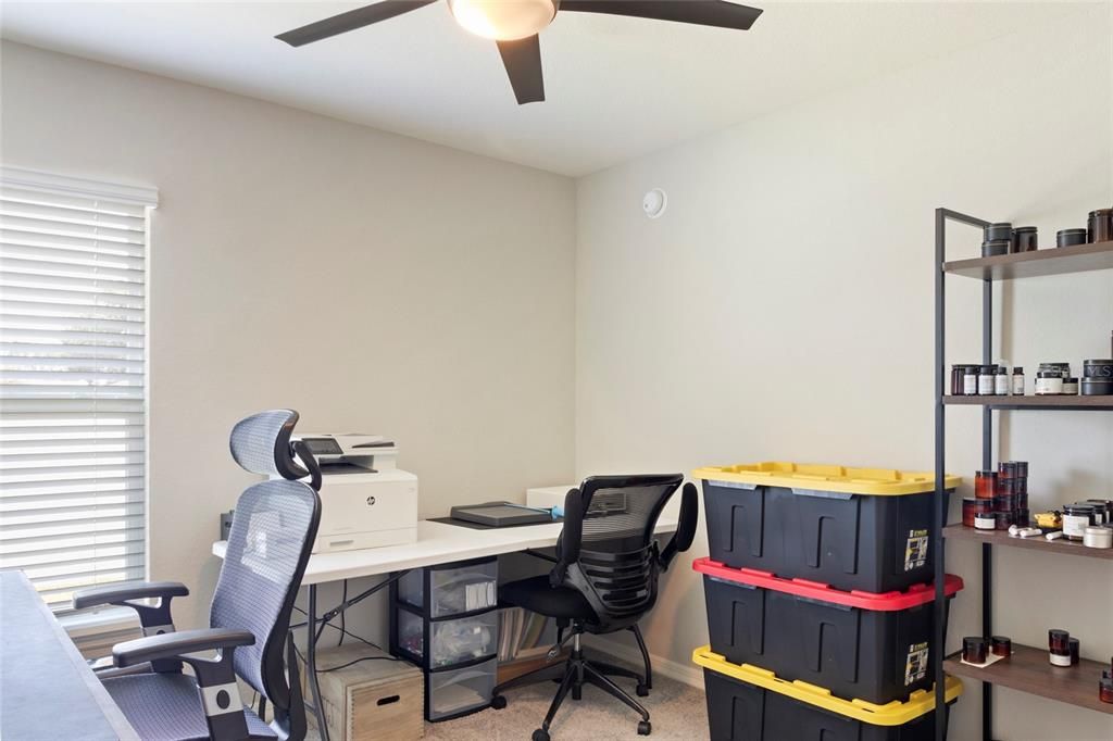 Home Office, Interior