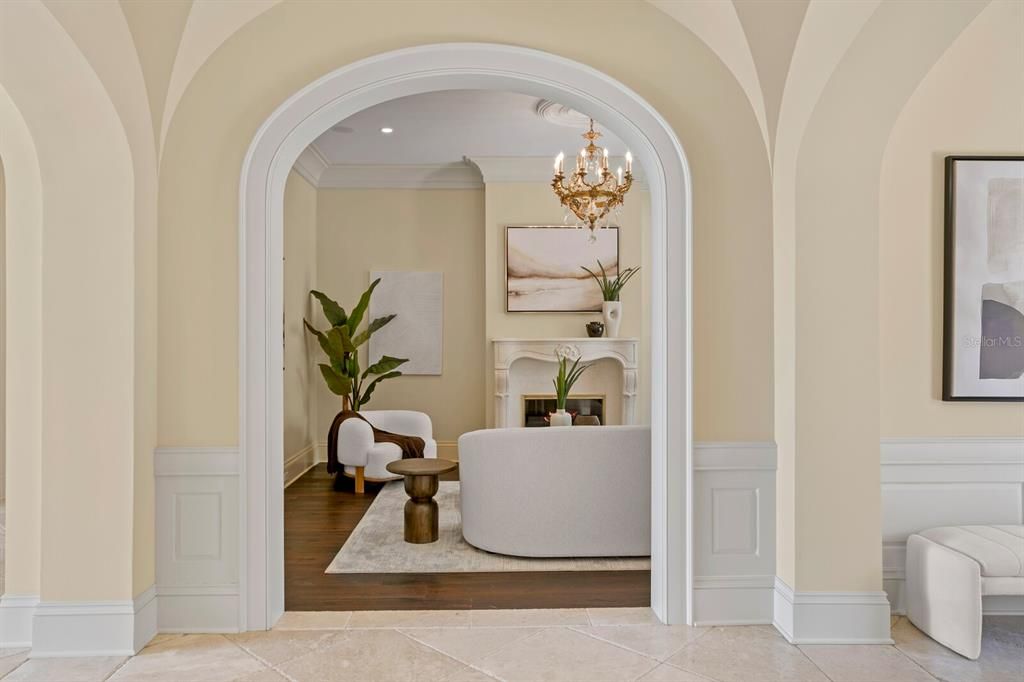 Chandelier, Fireplace, Interior, Recessed Lighting