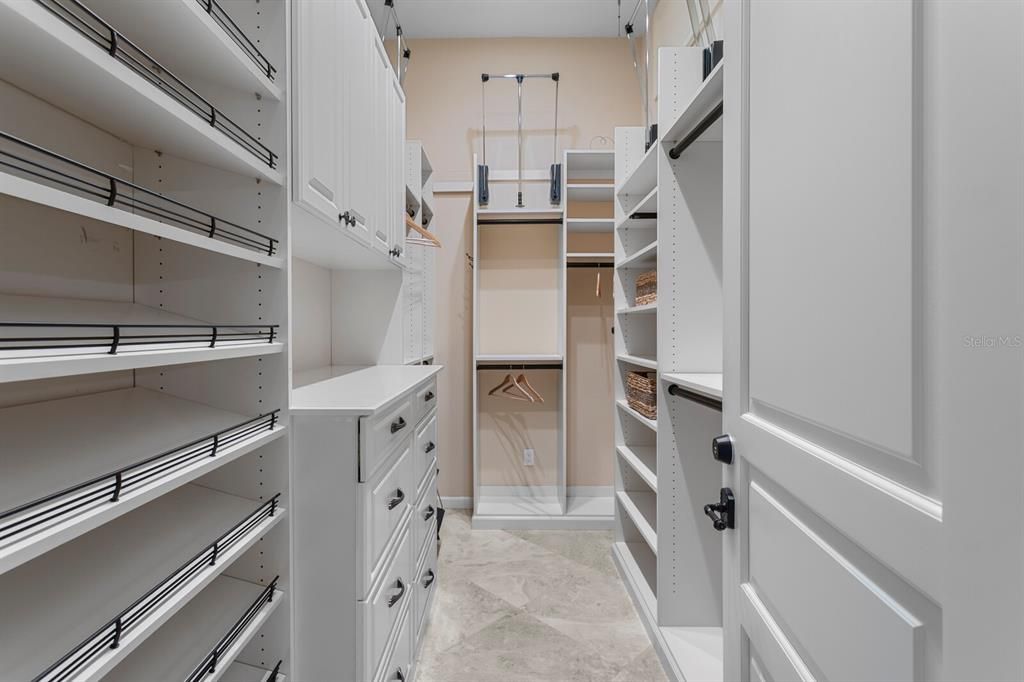 Interior, Walk-in Closets