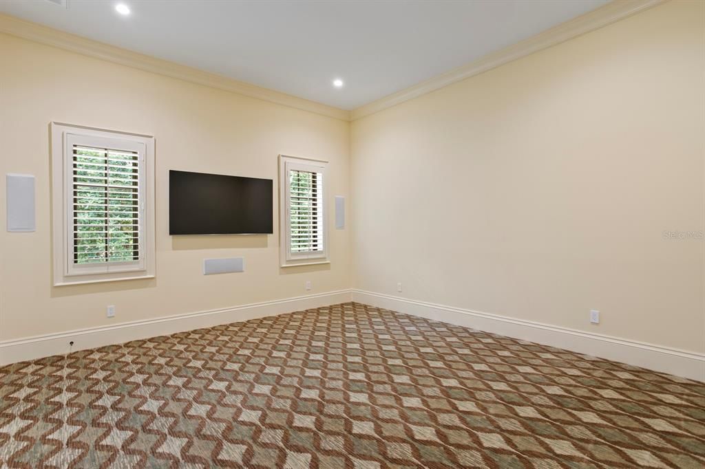 Empty room, Interior, Recessed Lighting