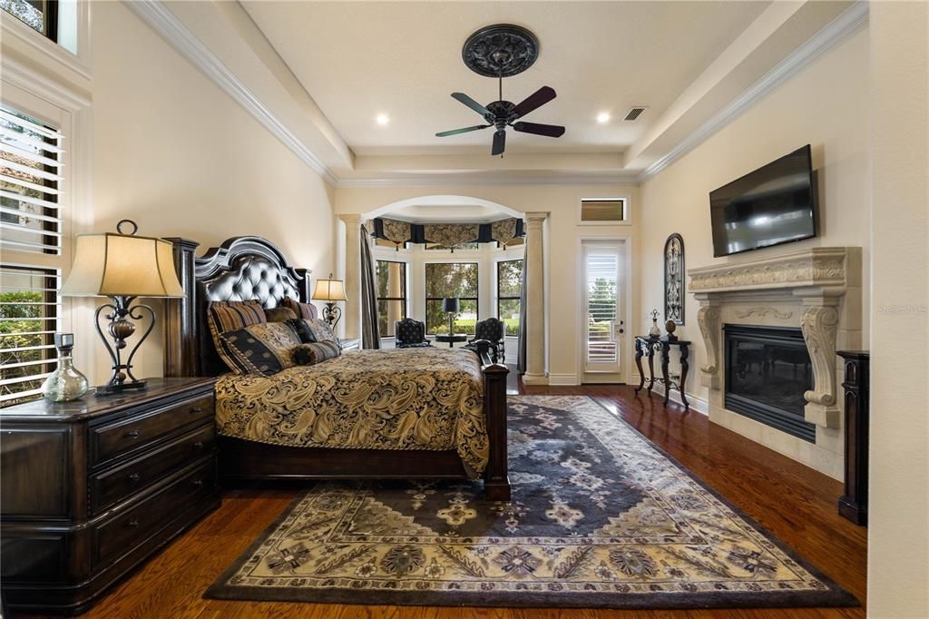 Bedroom, Fireplace, Interior, Recessed Lighting, Wood Texture Flooring