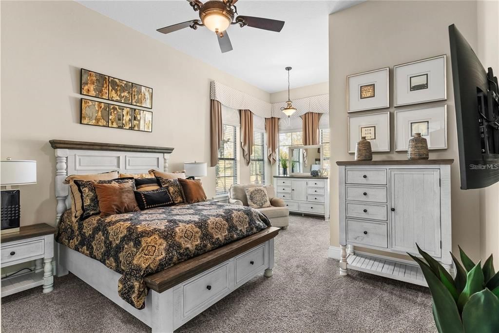 Bedroom, Interior, Pendant Lights