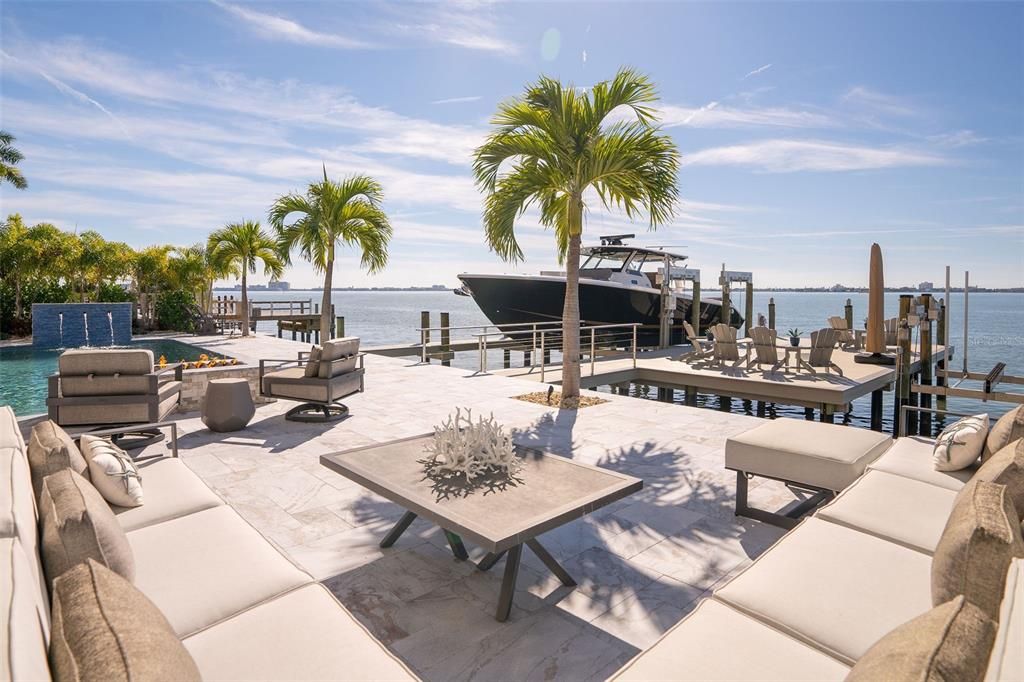 Exterior, Pool, Water