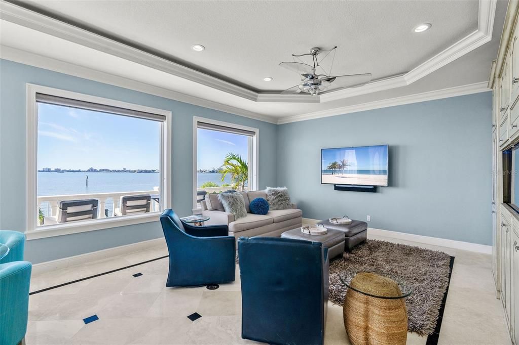 Interior, Living room, Recessed Lighting, Water