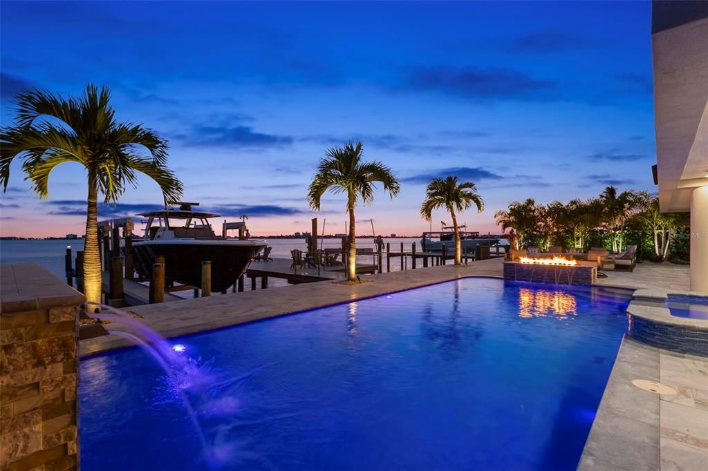 Exterior, Pool, Water