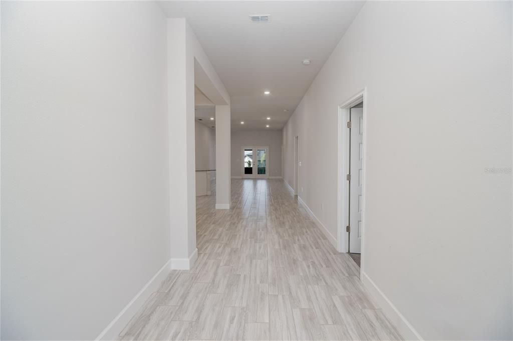 Interior, Recessed Lighting, Wood Texture Flooring