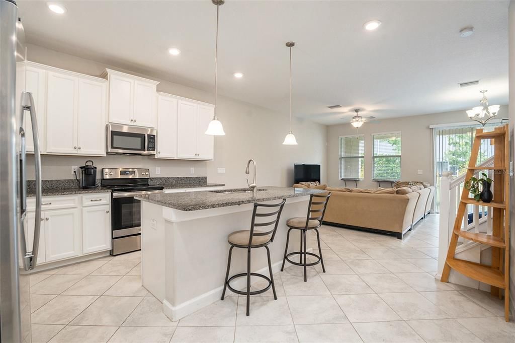 Interior, Kitchen, Living room, Pendant Lights, Recessed Lighting, Stainless Steel Appliances