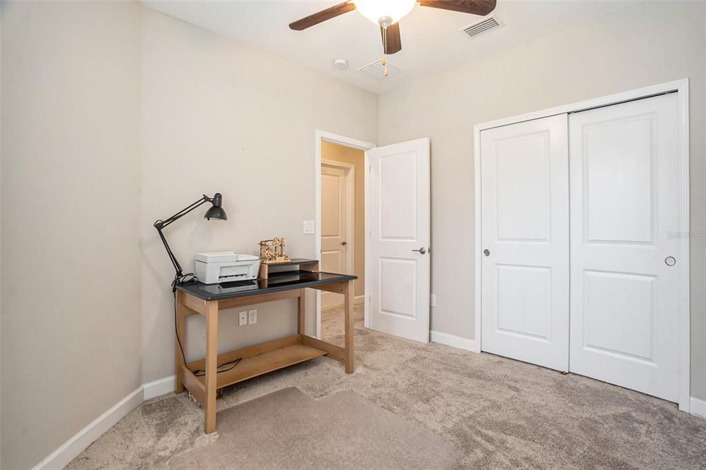 Home Office, Interior