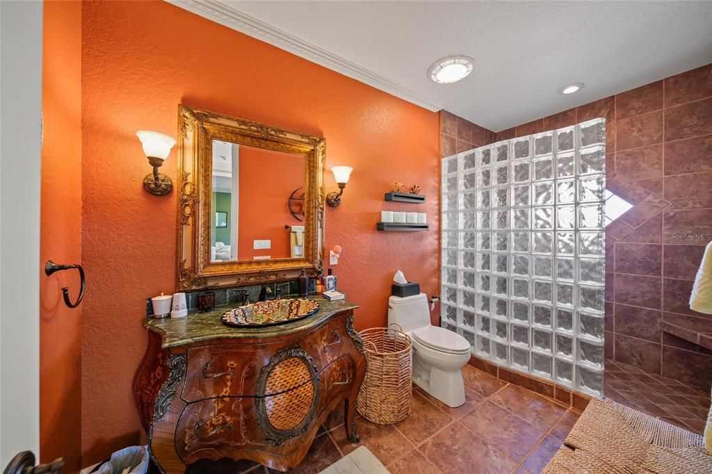 Bathroom, Interior, Recessed Lighting