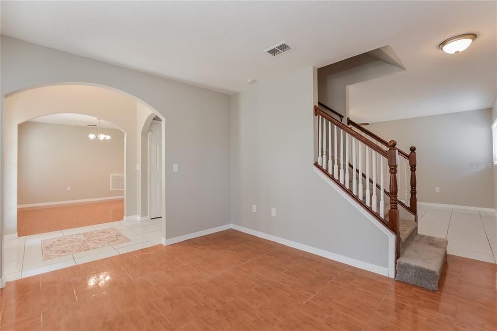 Empty room, Interior, Pendant Lights