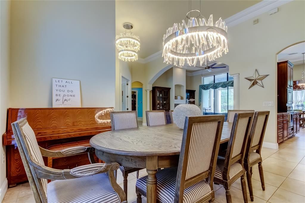 Chandelier, Dining room, Interior, Pendant Lights