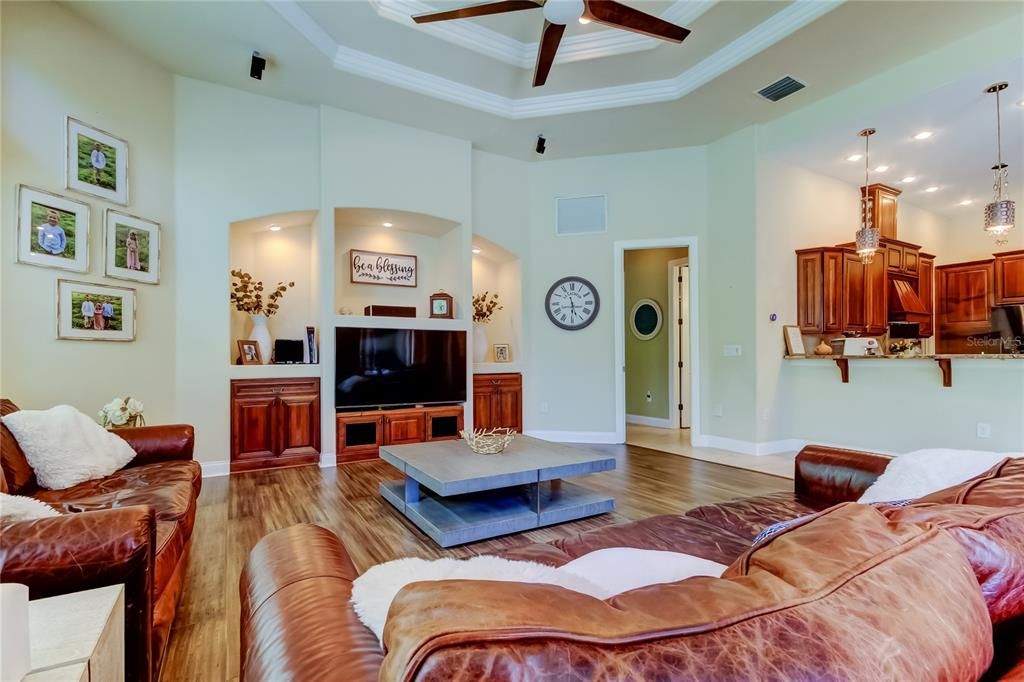 Interior, Kitchen, Living room, Pendant Lights, Recessed Lighting, Wood Texture Flooring