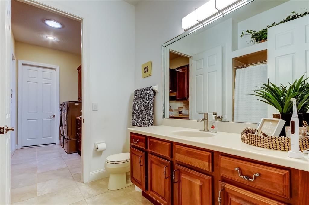 Bathroom, Interior, Recessed Lighting