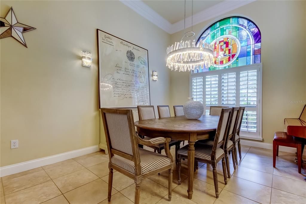 Chandelier, Dining room, Interior