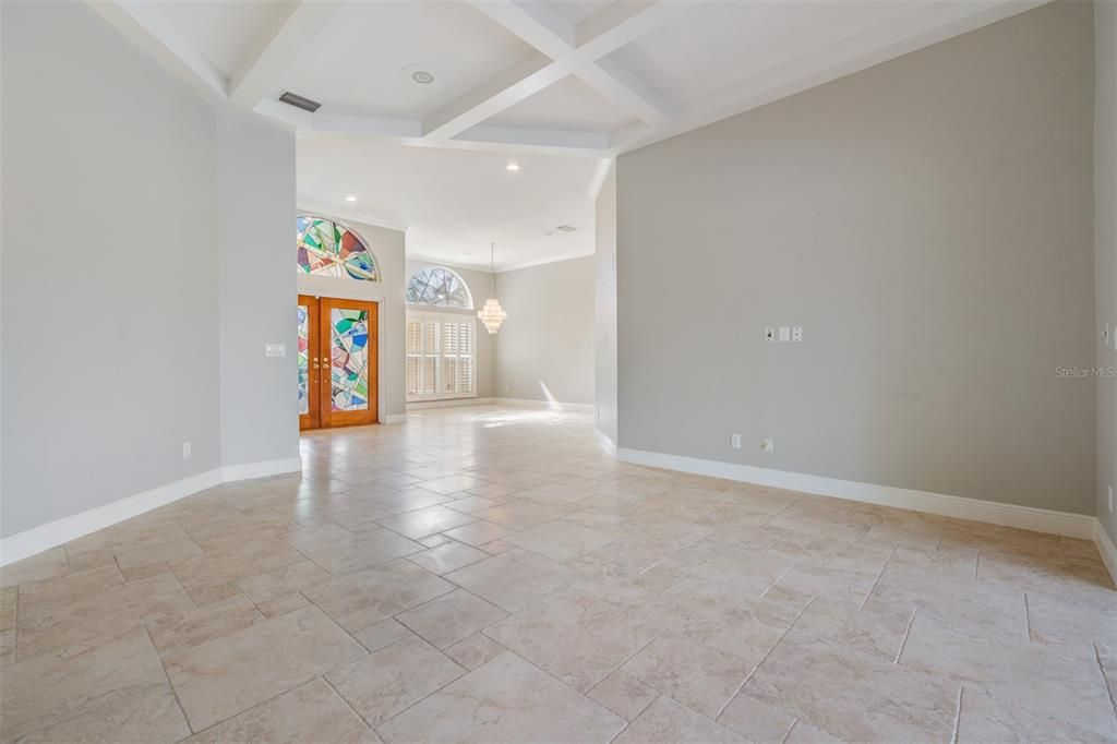 Chandelier, Empty room, Interior, Recessed Lighting