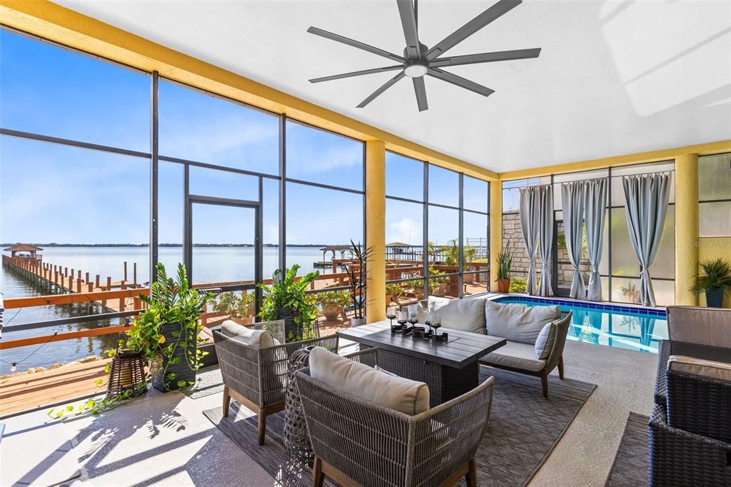 Interior, Living room, Sun Room, Water