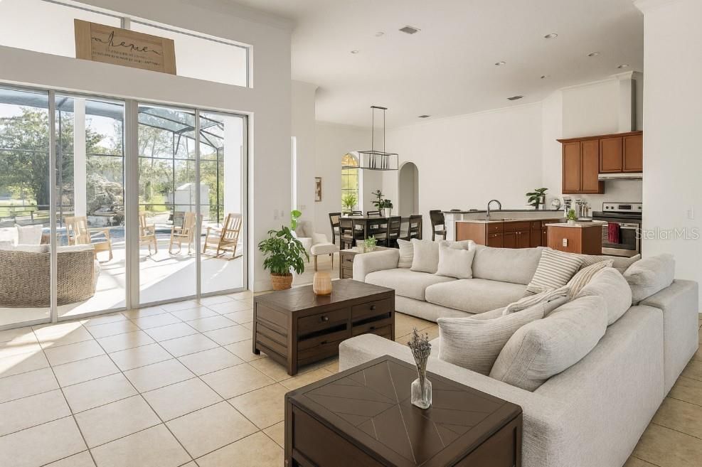 Dining room, Interior, Kitchen, Living room, Pendant Lights, Recessed Lighting, Stainless Steel Appliances