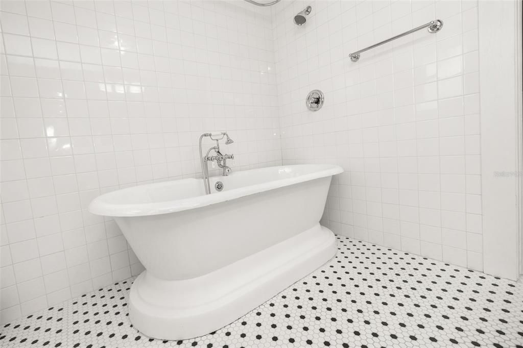 Bathroom, Free Standing Baths, Interior