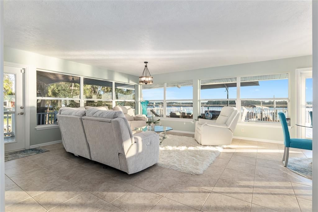 Interior, Living room, Pendant Lights, Water