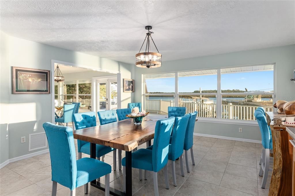 Dining room, Interior, Pendant Lights, Water