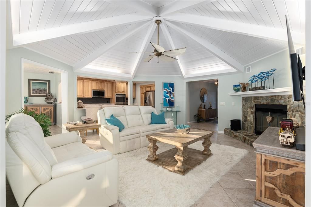 Fireplace, Interior, Kitchen, Living room