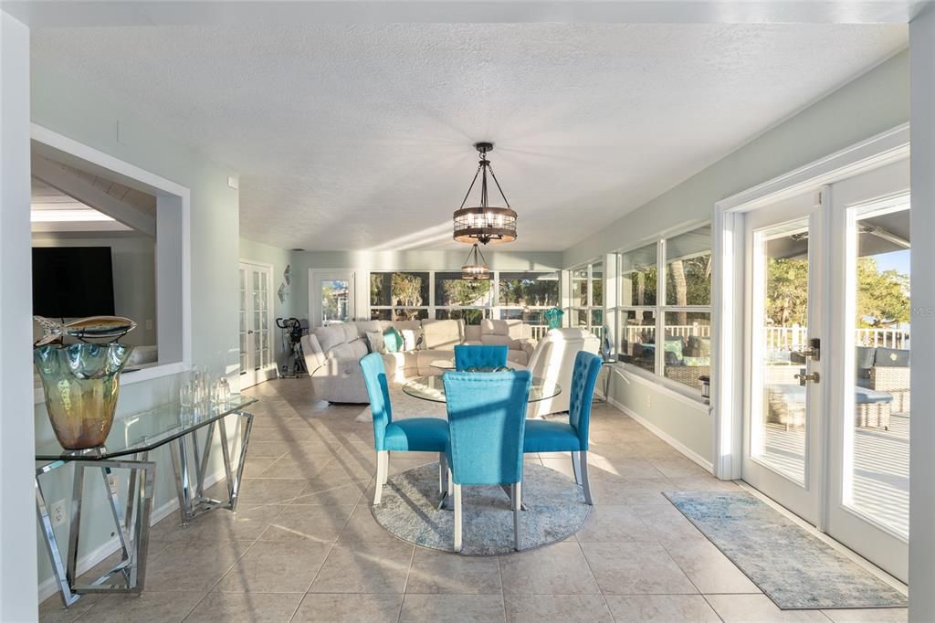 Dining room, Interior, Pendant Lights