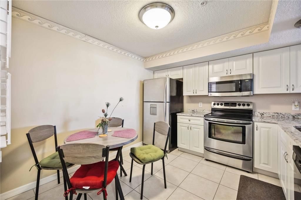 Dining room, Interior, Kitchen, Stainless Steel Appliances