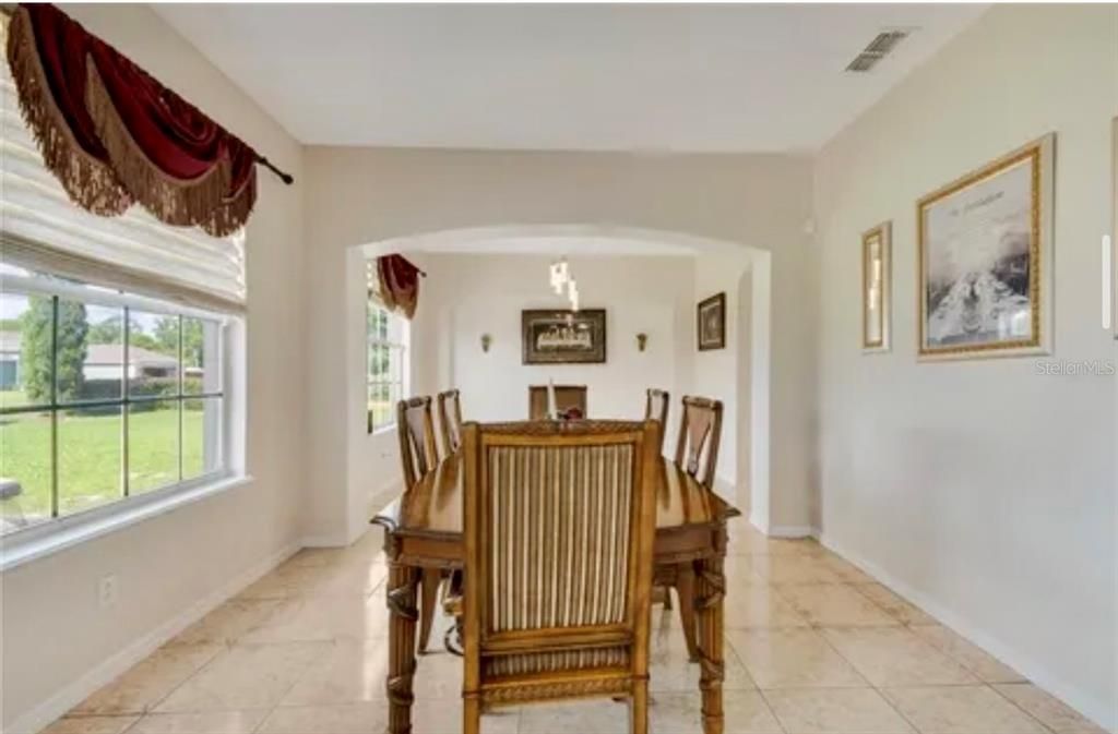 Dining room, Interior