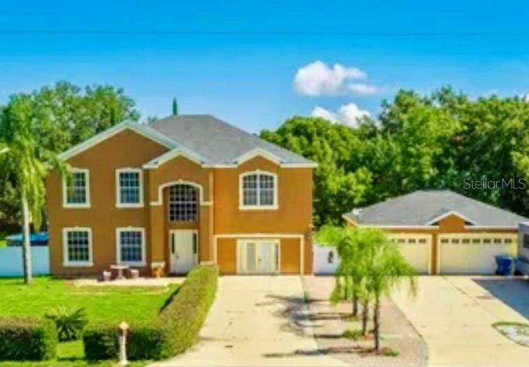 Backyard, Detached Garage, Exterior, Facade, Brick Traditional