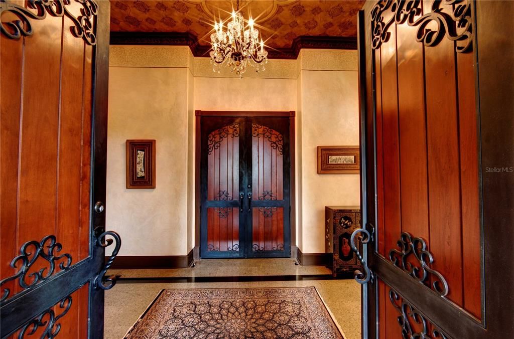 Chandelier, Interior