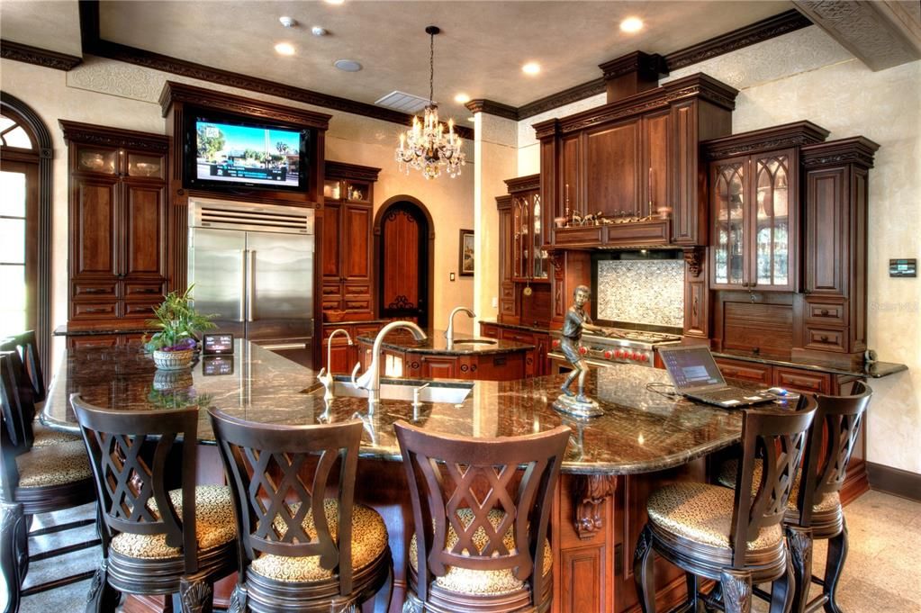 Chandelier, Interior, Kitchen, Recessed Lighting, Stainless Steel Appliances