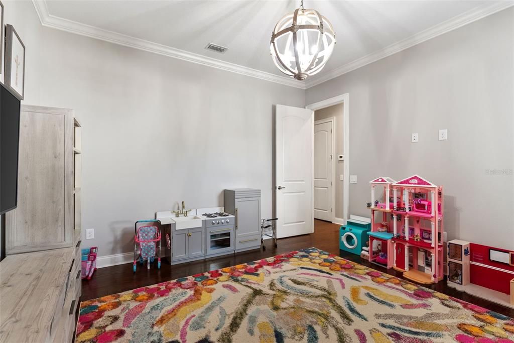 Interior, Pendant Lights, Wood Texture Flooring