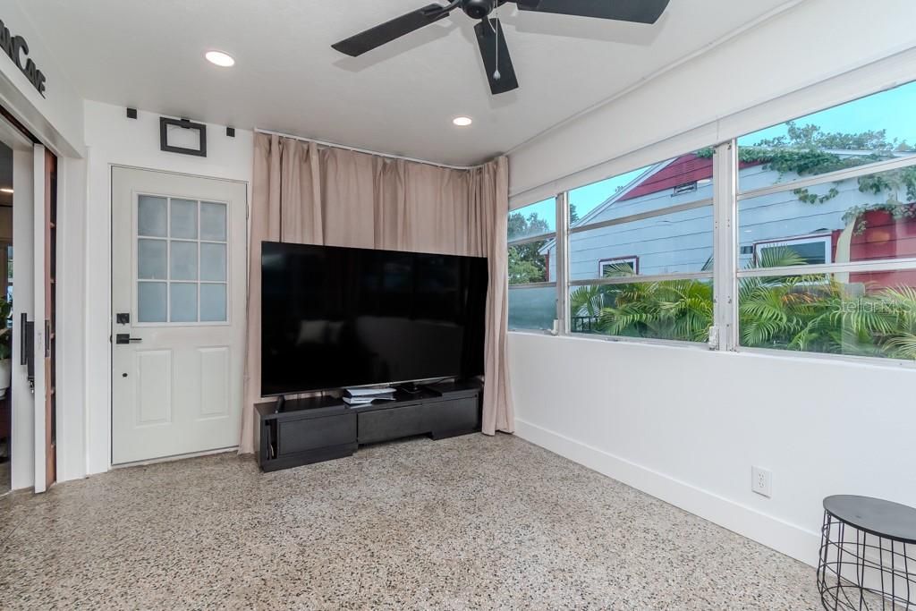 Interior, Recessed Lighting