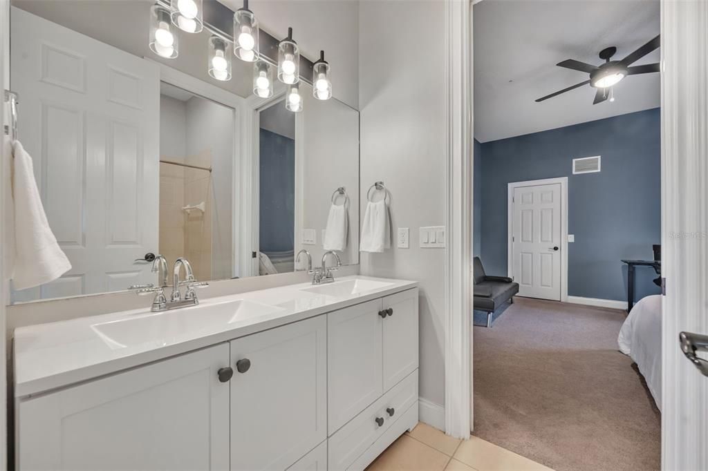 Bathroom, Dual Sink Vanities, Interior