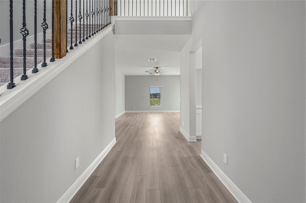 Interior, Recessed Lighting, Wood Texture Flooring