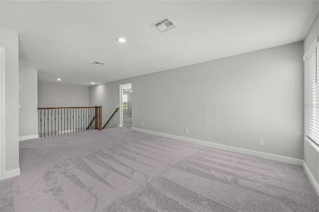 Empty room, Interior, Recessed Lighting