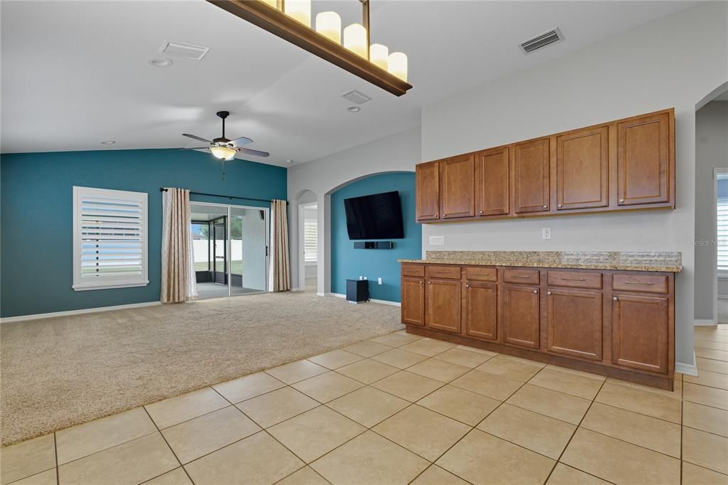 Empty room, Interior, Recessed Lighting