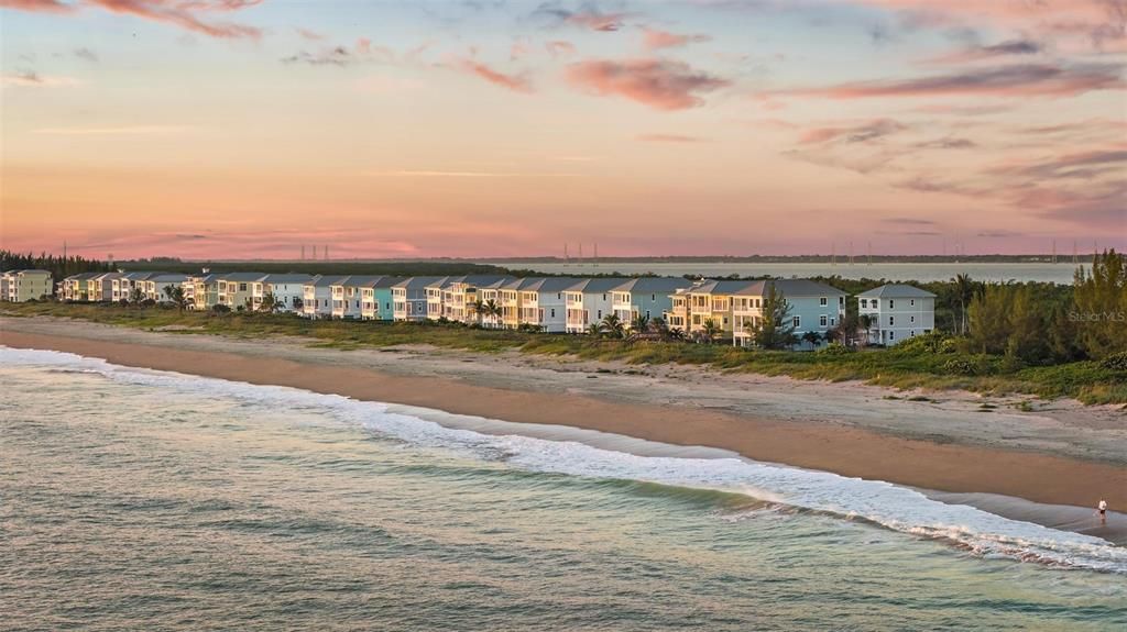 Exterior, Pool, Water