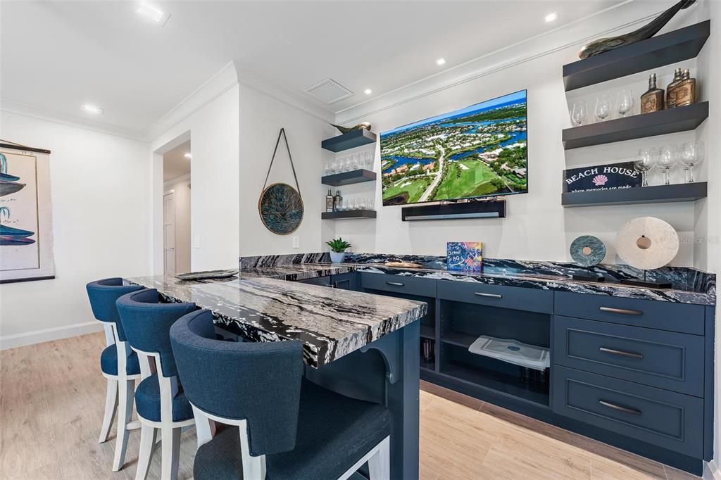 Interior, Recessed Lighting, Wood Texture Flooring