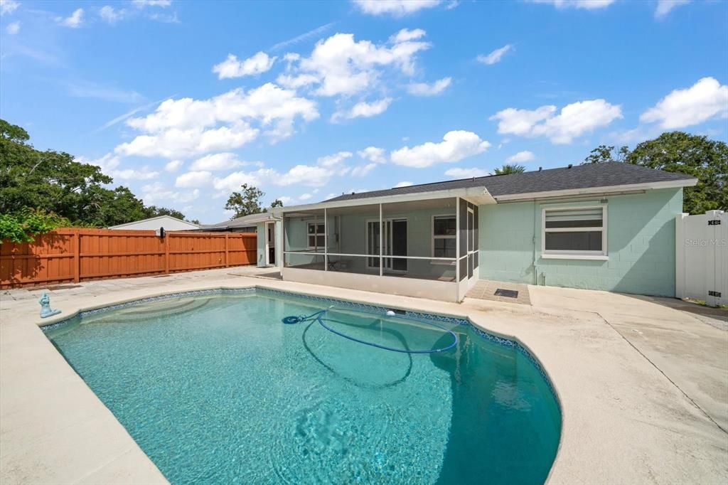 Exterior, Pool