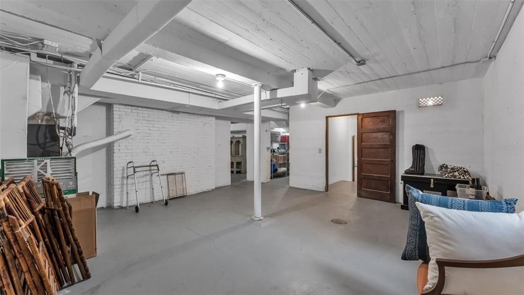Garage, Interior, Stone Walls