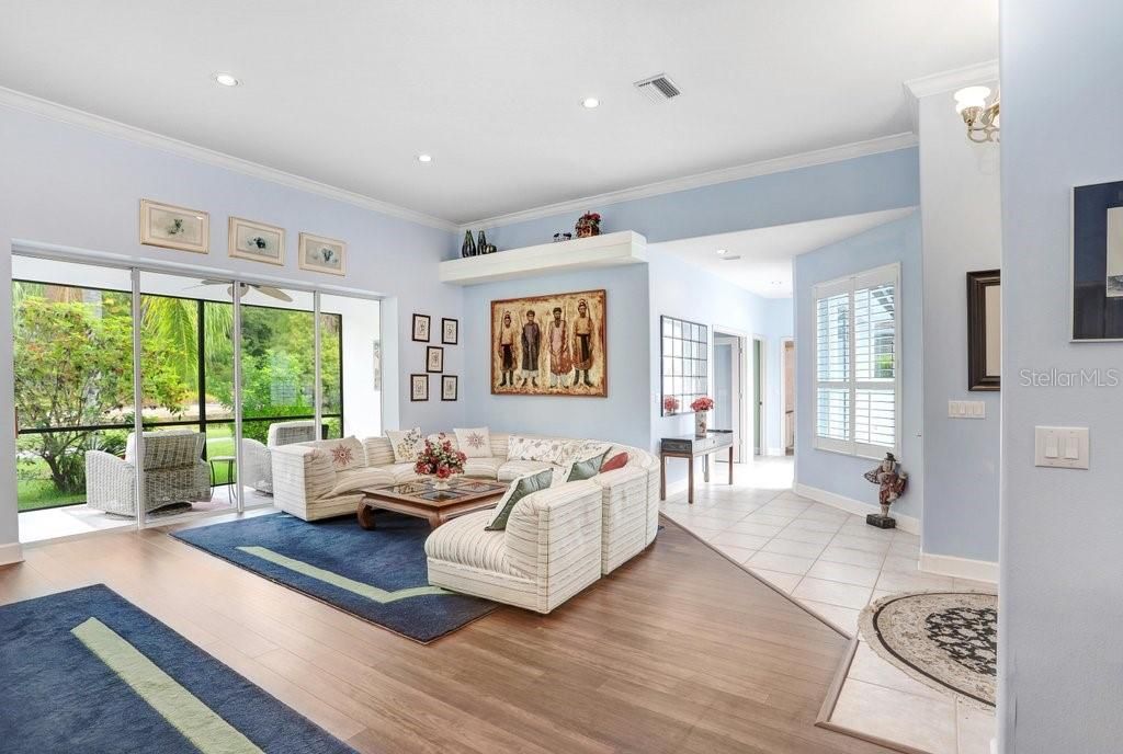 Interior, Living room, Recessed Lighting, Wood Texture Flooring